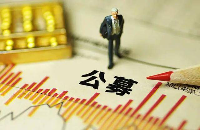 赛地聚焦——足总杯国际比赛日热度飙升,瓦伦西亚调整名单,更衣室稳定,球探报告显示潜力-j9九游会首页入口