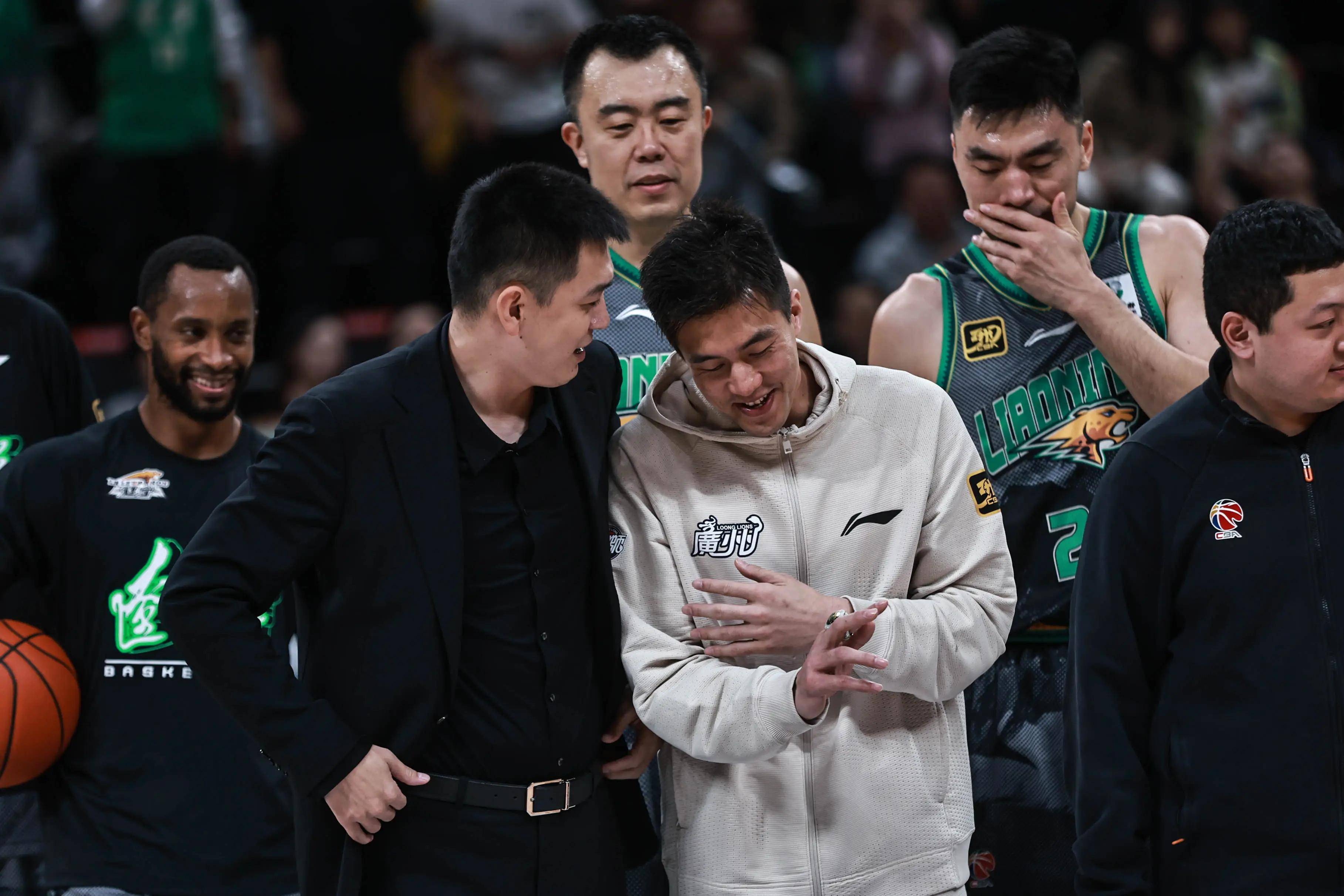 里程碑夜!皇家马德里回应争议;CBA常规赛冲刺阶段刷纪录;赛场秩序良好;更衣室氛围转暖的简单介绍-九游平台网址