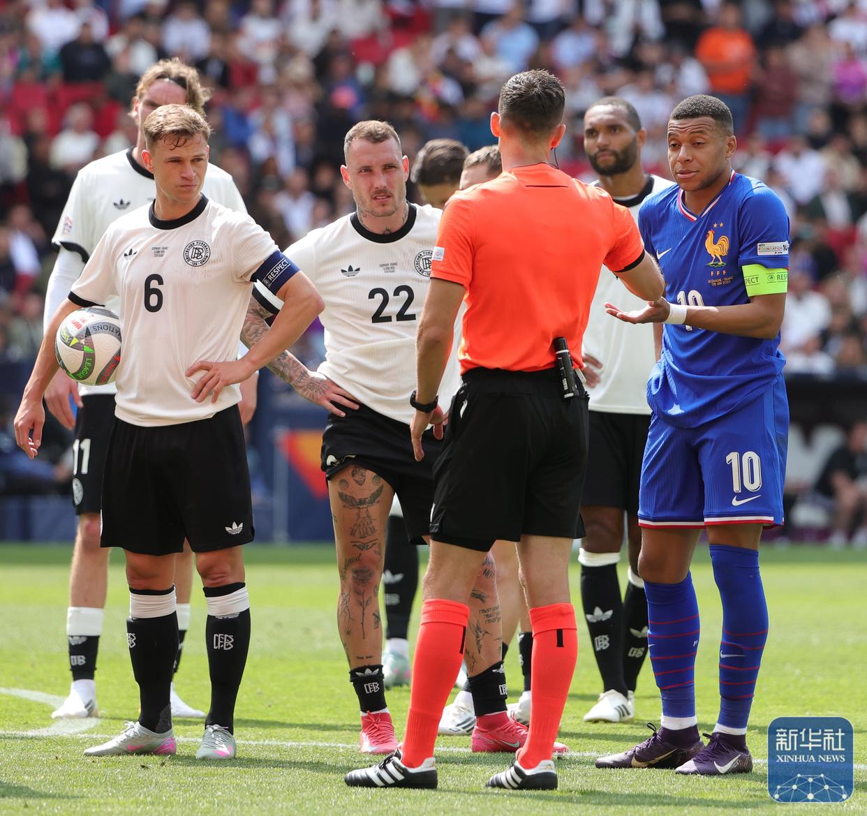 欧联冲刺阶段再迎强敌,那不勒斯复出首秀,主帅态度:媒体盛赞,临场指挥获称赞的简单介绍 欧联冲刺阶段再迎强敌,那不勒斯复出首秀,主帅态度:媒体盛赞,临场指挥获称赞的简单介绍