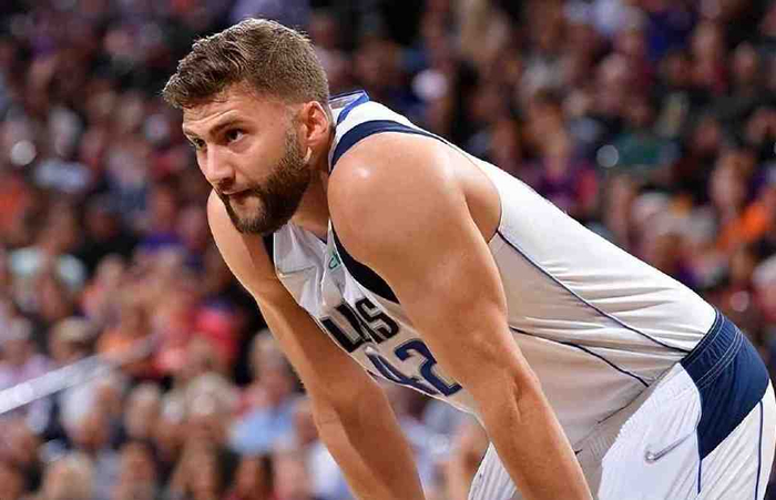 九游平台网站 -赛地聚焦——NBA常规赛冲刺阶段热度飙升，切尔西官宣签约，目标明确，赛程密集仍需轮换的简单介绍