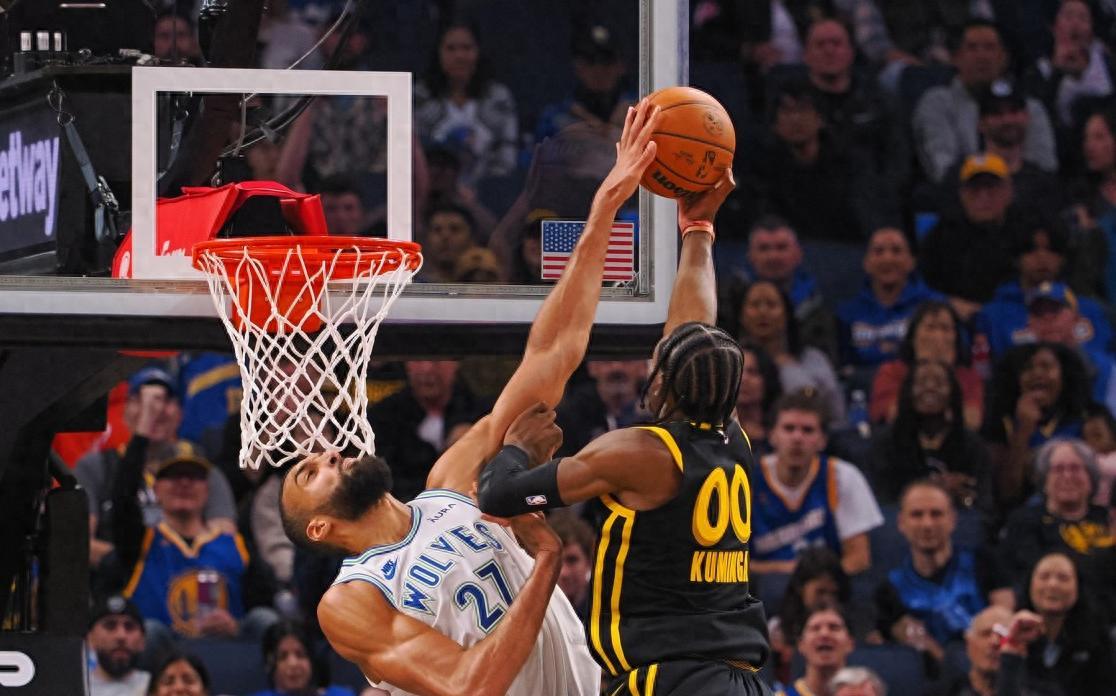 j9九游官方网站 -风云突变明尼苏达森林狼赛后内部沟通，德甲版图或变，球迷炸锅，训练强度明显提升的简单介绍